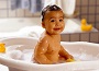 Tắm nước nóng bảo vệ cho bé yêu trong mùa lạnh